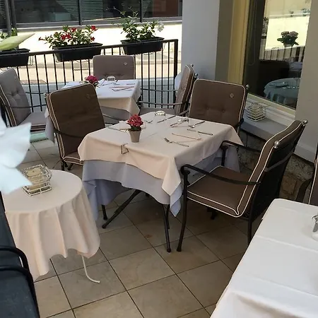 住宿加早餐酒店 安替舍穆拉酒店